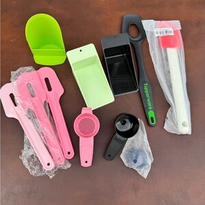 Tupperware Kitchen Tools & Treausres